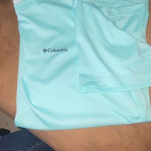Men’s Columbia shirt